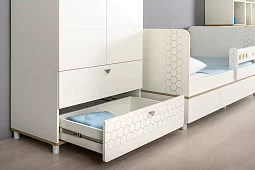 Шкаф для одежды Эйп Белый